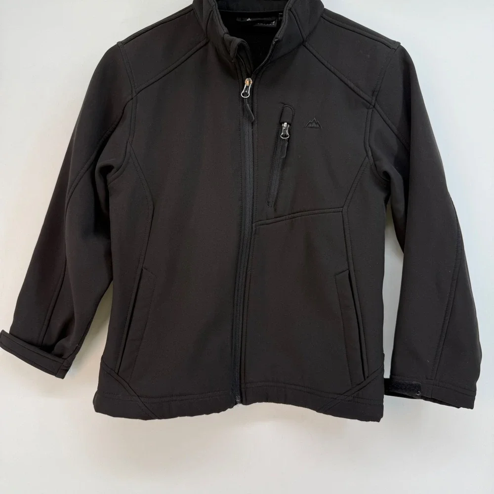 Snozu Performance Kids Black Softshell Jacket Full‎ Zip Size Small (8)